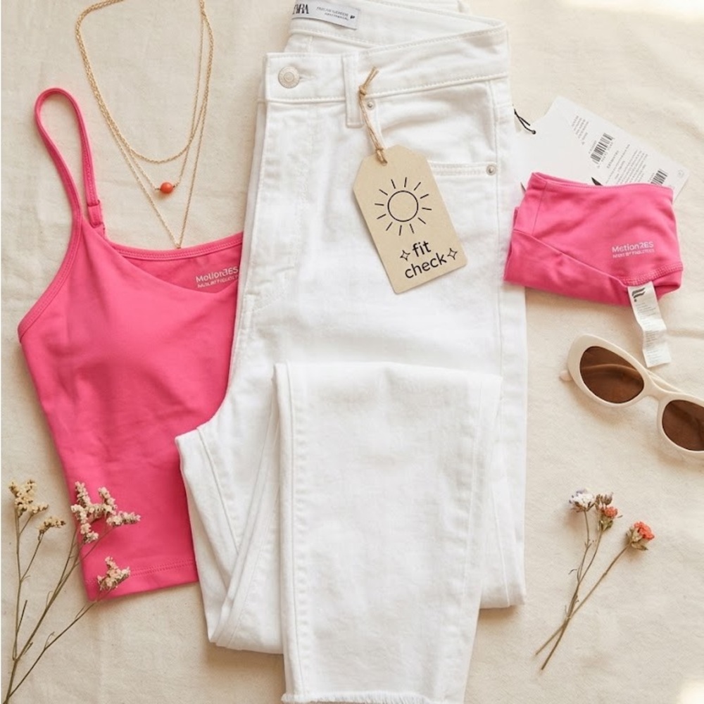 Zara White High Rise Straight Leg Jeans Distressed Summer US 4 Raw Hem NWT